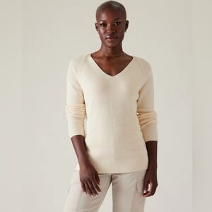 Athleta Hanover Refined Merino Wool Cream V-neck Sweater Women's Size XXS